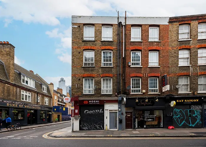 City Vibes Stay Near Spitalfields Market London