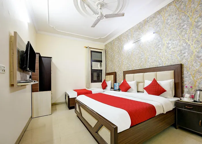 Hotel Classic Park At Airport New Delhi