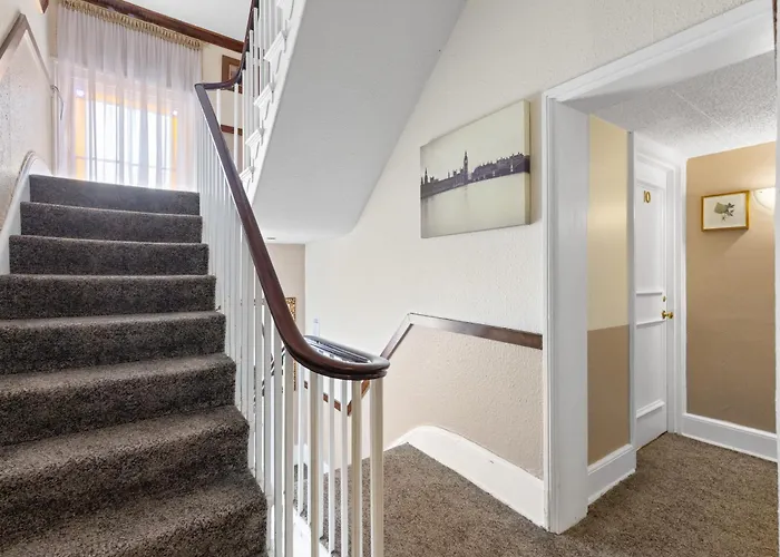 The Lansdowne Bed & Breakfast Leamington Spa