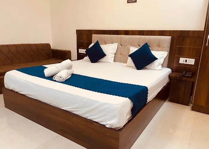 Hotel Konark A Family Stay Aerocity New Delhi