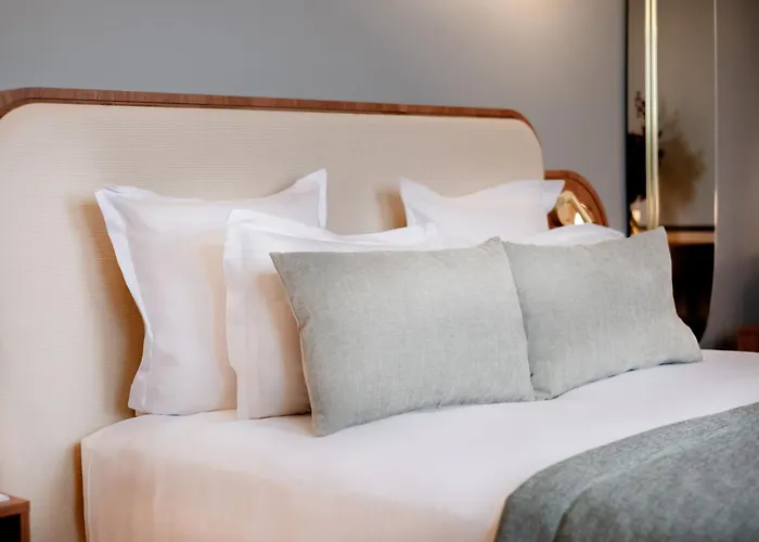 Grand Hotel Saint Michel Paris
