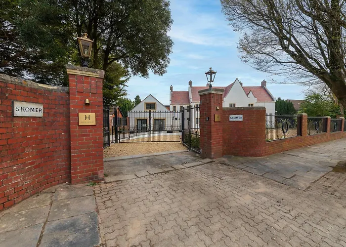 Holm House - Stylish Coastal Suites - Hedd Spa - Silures Bar & Restaurant Penarth
