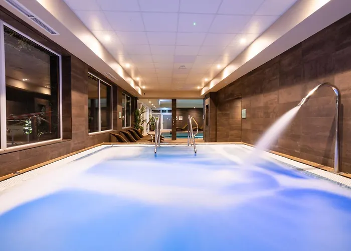 Rooms At David Lloyd Wickwoods Albourne