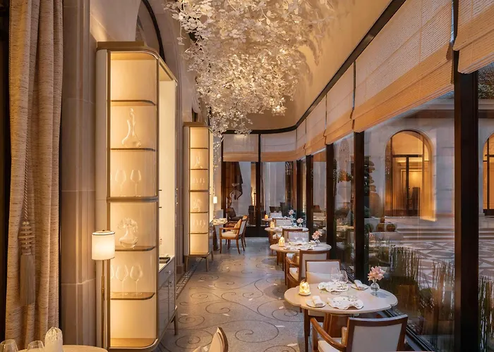 Four Seasons Hotel George V Paris