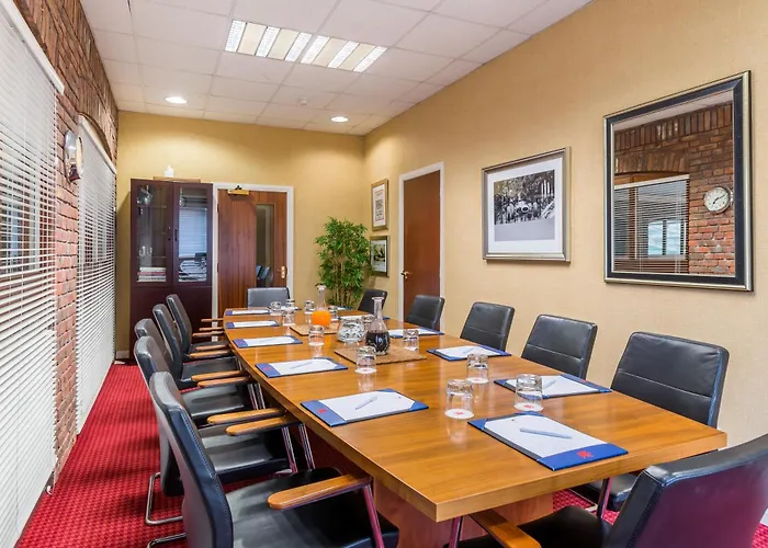 Parkway Hotel & Spa Cwmbran