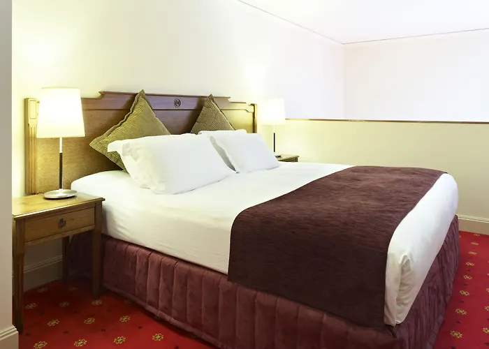Grand Hotel Melbourne
