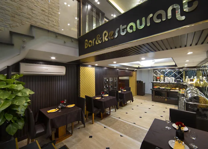 Splendid Holiday Hotel Spa Hanoi