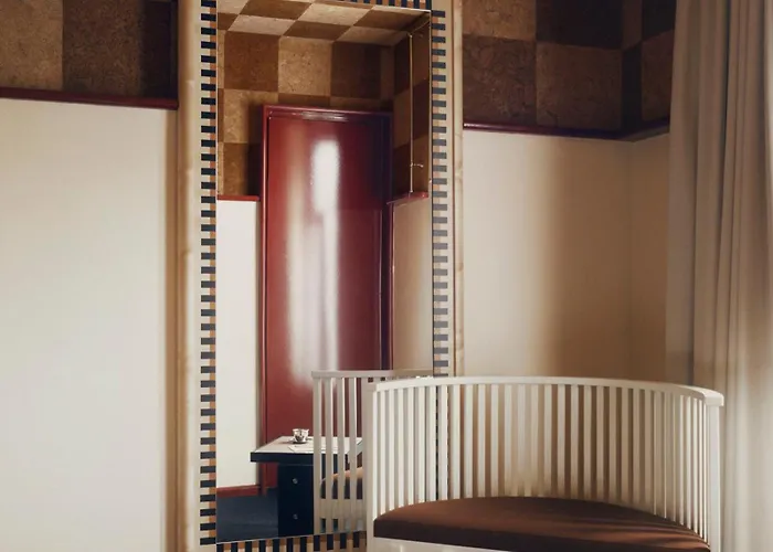 Hotel Luxia & Spa Paris