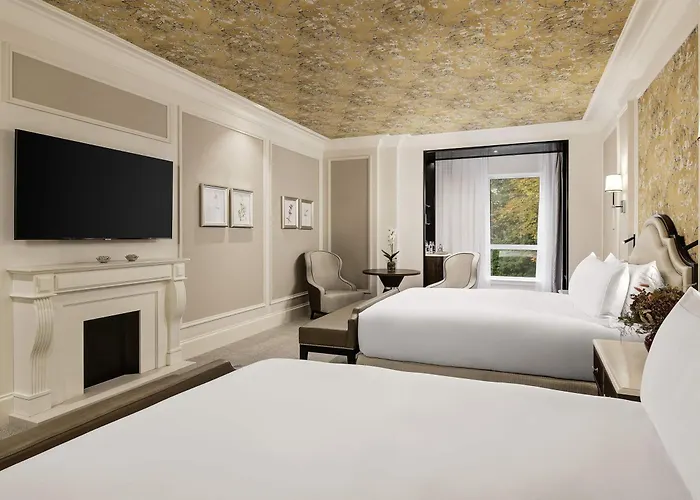 Fairmont Windsor Park Hotel
