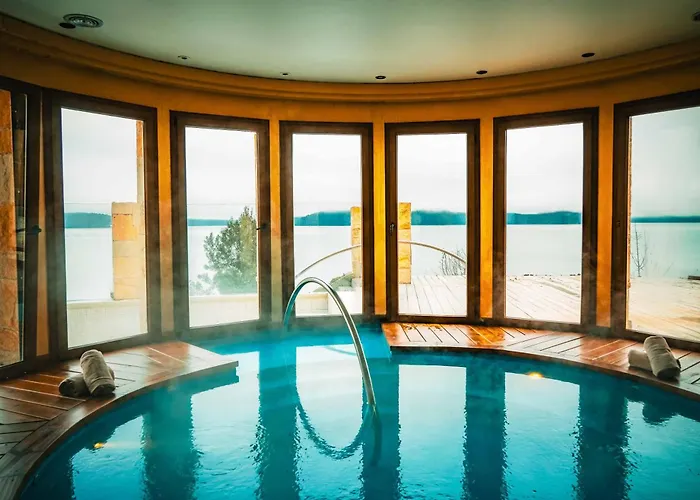 El Faro Boutique Hotel & Spa By Don Villa La Angostura